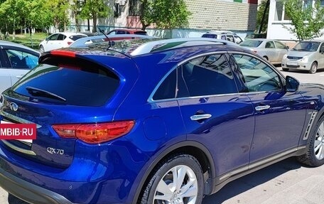 Infiniti QX70, 2014 год, 1 900 000 рублей, 5 фотография