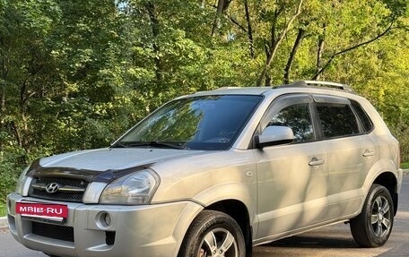 Hyundai Tucson III, 2008 год, 777 000 рублей, 3 фотография