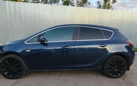 Opel Astra J, 2011 год, 850 000 рублей, 9 фотография
