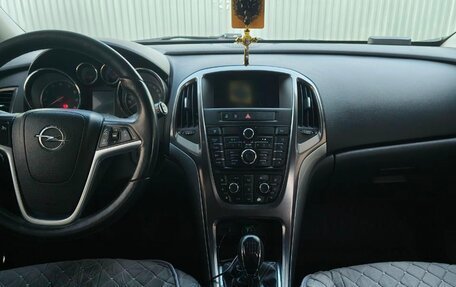 Opel Astra J, 2011 год, 850 000 рублей, 18 фотография