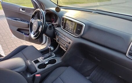 KIA Sportage IV рестайлинг, 2019 год, 2 450 000 рублей, 3 фотография