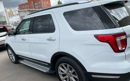 Ford Explorer VI, 2018 год, 3 400 000 рублей, 28 фотография