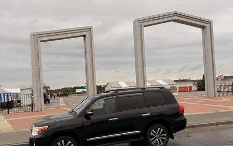 Toyota Land Cruiser 200, 2012 год, 3 600 000 рублей, 1 фотография