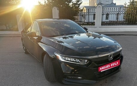 Honda Accord IX рестайлинг, 2018 год, 2 299 000 рублей, 7 фотография