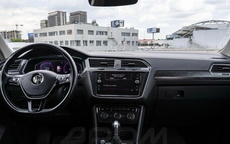 Volkswagen Tiguan II, 2018 год, 2 250 000 рублей, 9 фотография