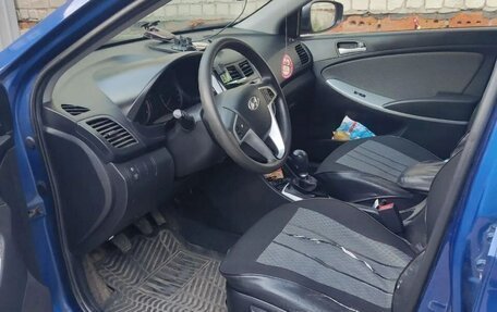 Hyundai Solaris II рестайлинг, 2013 год, 820 000 рублей, 7 фотография