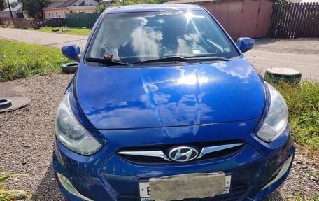 Hyundai Solaris II рестайлинг, 2013 год, 820 000 рублей, 5 фотография