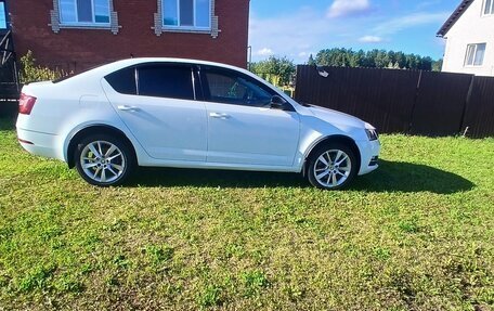 Skoda Octavia, 2017 год, 1 490 000 рублей, 2 фотография
