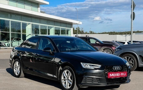 Audi A4, 2019 год, 1 977 000 рублей, 3 фотография