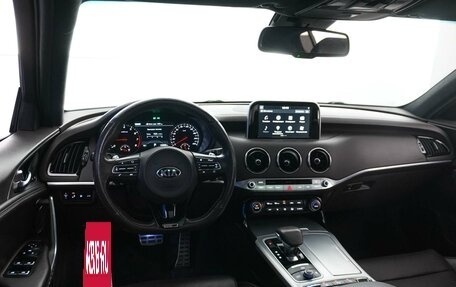 KIA Stinger I, 2018 год, 2 499 999 рублей, 6 фотография