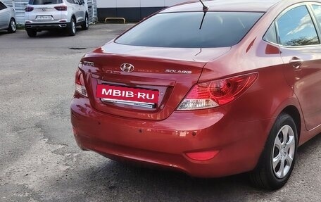Hyundai Solaris II рестайлинг, 2013 год, 700 000 рублей, 4 фотография