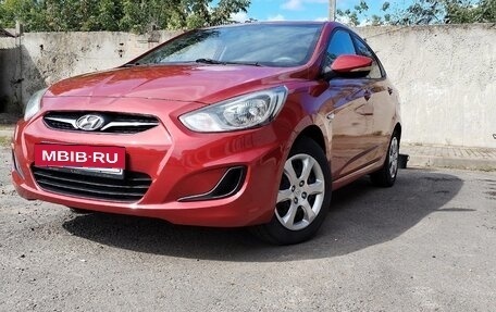 Hyundai Solaris II рестайлинг, 2013 год, 700 000 рублей, 9 фотография