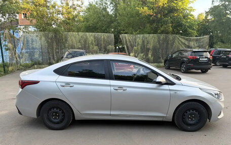 Hyundai Solaris II рестайлинг, 2017 год, 650 000 рублей, 4 фотография