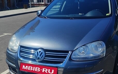 Volkswagen Jetta VI, 2010 год, 650 000 рублей, 1 фотография
