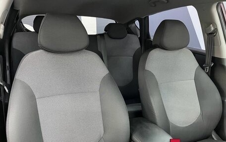 Hyundai Solaris II рестайлинг, 2013 год, 799 900 рублей, 17 фотография