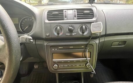 Skoda Fabia II, 2012 год, 450 000 рублей, 38 фотография