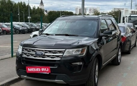 Ford Explorer VI, 2018 год, 2 350 000 рублей, 3 фотография