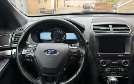 Ford Explorer VI, 2018 год, 2 350 000 рублей, 8 фотография
