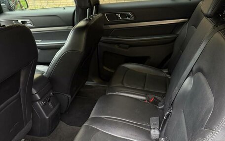 Ford Explorer VI, 2018 год, 2 350 000 рублей, 11 фотография