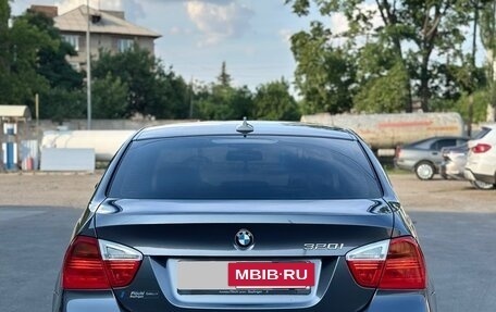BMW 3 серия, 2005 год, 1 000 000 рублей, 6 фотография