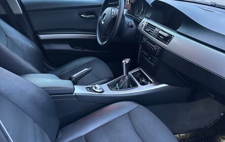 BMW 3 серия, 2005 год, 1 000 000 рублей, 10 фотография