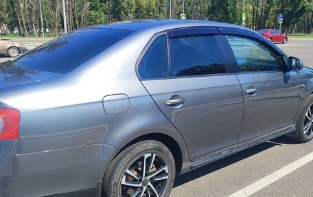 Volkswagen Jetta VI, 2010 год, 650 000 рублей, 4 фотография