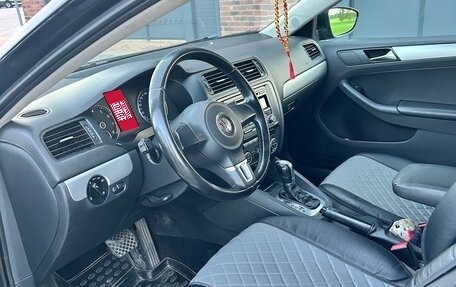 Volkswagen Jetta VI, 2013 год, 1 000 000 рублей, 7 фотография