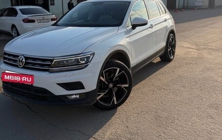 Volkswagen Tiguan II, 2017 год, 2 050 000 рублей, 4 фотография
