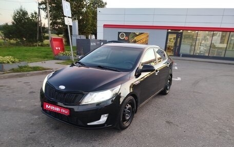 KIA Rio III рестайлинг, 2013 год, 900 000 рублей, 1 фотография