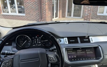 Land Rover Range Rover Evoque I, 2017 год, 2 350 000 рублей, 6 фотография