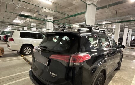 Toyota RAV4, 2019 год, 2 600 000 рублей, 2 фотография