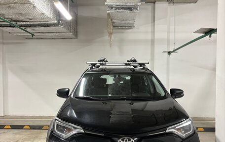 Toyota RAV4, 2019 год, 2 600 000 рублей, 3 фотография