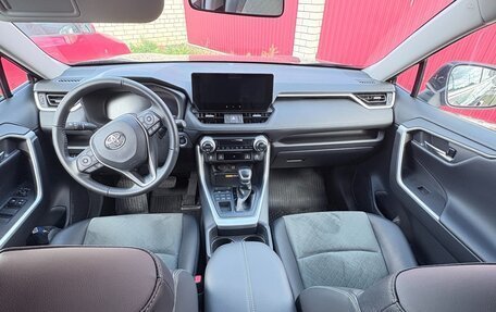 Toyota RAV4, 2024 год, 3 500 000 рублей, 12 фотография