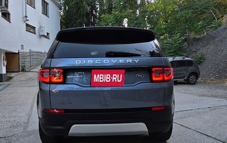 Land Rover Discovery Sport I рестайлинг, 2021 год, 4 000 000 рублей, 5 фотография