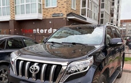 Toyota Land Cruiser Prado 150 рестайлинг 2, 2014 год, 4 500 000 рублей, 6 фотография