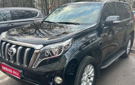 Toyota Land Cruiser Prado 150 рестайлинг 2, 2014 год, 4 500 000 рублей, 20 фотография