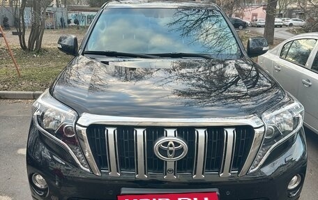 Toyota Land Cruiser Prado 150 рестайлинг 2, 2014 год, 4 500 000 рублей, 22 фотография