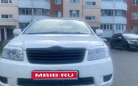 Toyota Corolla, 2004 год, 550 000 рублей, 1 фотография