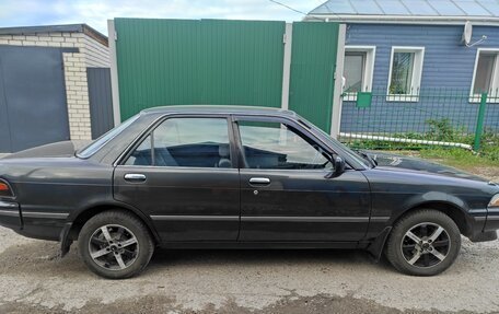 Toyota Carina, 1989 год, 350 000 рублей, 5 фотография