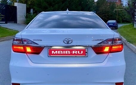 Toyota Camry, 2017 год, 1 650 000 рублей, 8 фотография