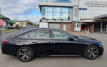 Mercedes-Benz E-Класс, 2024 год, 5 800 000 рублей, 4 фотография