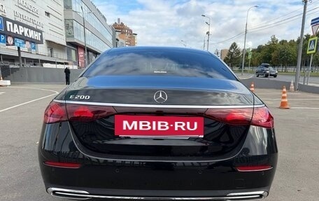 Mercedes-Benz E-Класс, 2024 год, 5 800 000 рублей, 7 фотография