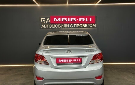 Hyundai Solaris II рестайлинг, 2012 год, 635 000 рублей, 5 фотография