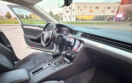 Volkswagen Passat B8 рестайлинг, 2018 год, 2 350 000 рублей, 11 фотография