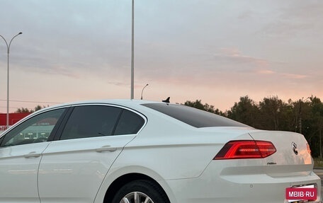 Volkswagen Passat B8 рестайлинг, 2018 год, 2 350 000 рублей, 4 фотография
