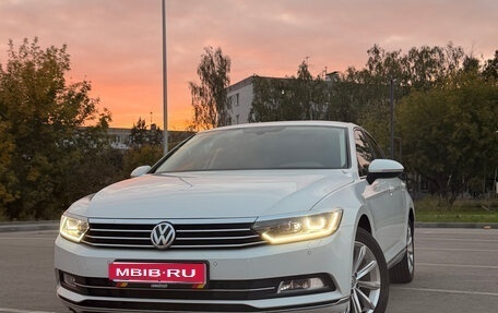 Volkswagen Passat B8 рестайлинг, 2018 год, 2 350 000 рублей, 1 фотография