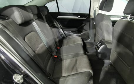 Volkswagen Passat B8 рестайлинг, 2016 год, 1 265 650 рублей, 15 фотография