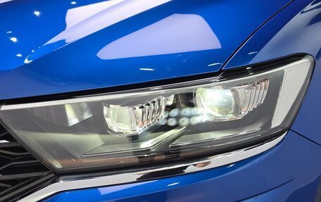 Volkswagen T-Roc I, 2021 год, 2 140 000 рублей, 2 фотография