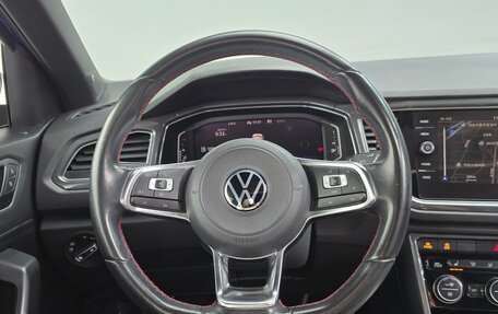 Volkswagen T-Roc I, 2021 год, 2 140 000 рублей, 13 фотография