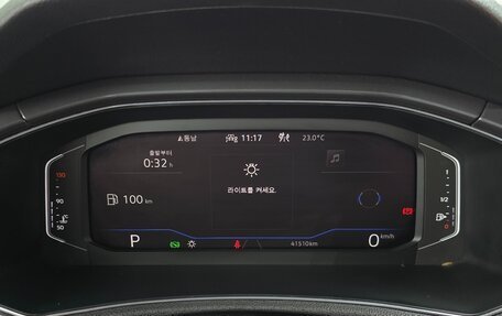 Volkswagen T-Roc I, 2021 год, 2 140 000 рублей, 15 фотография